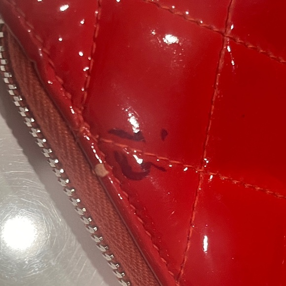 Pre Loved CHANEL  Matelasse Long Wallet Patent leather Red Tone CC - Picture 16 of 16